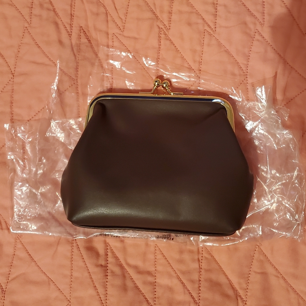 Dooney & Bourke Purse - Picture 2 of 6